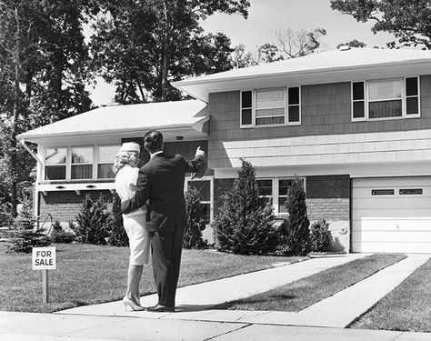 Living the mid mod dream! 1950s Life, Life In The 1950s, Green Architecture, Split Level, Vintage Life, Muhammad Ali, Mid Century House, American Dream, The Good Old Days