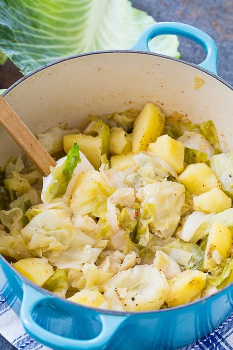 Boiled Cabbage And Potatoes, Potatoes And Cabbage Recipes, Potato And Cabbage Recipes, Cabbage And Potatoes Recipes, Cabbage Potato Recipes, Cabbage And Potato Recipes, Cabbage Recipe Easy, Smothered Cabbage Recipe, Boil Cabbage