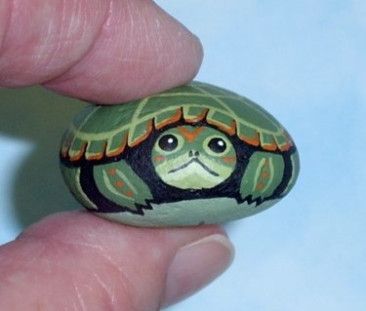 Turtle Painted Rocks, Turtle Rock, Garden Rock Art, Diy Rock Art, Snapping Turtle, Painted Rock Animals, Art Pierre, Stone Art Painting, Painted Rocks Kids