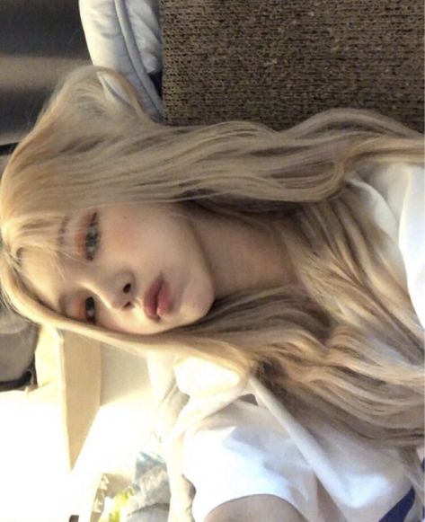 korean girl ulzzang girls aesthetic pretty blonde hair makeup y2k korea 2021 Books, Blonde Hair, Hair, A Girl, A Woman, Books Wattpad, Wattpad, Blonde