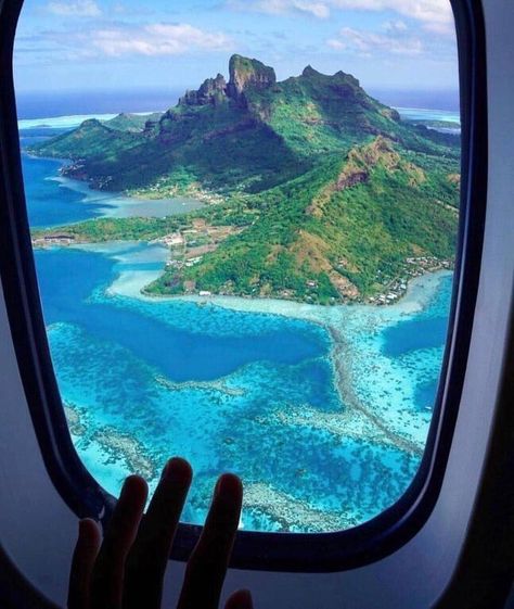 This photograph of the beautiful beaches of bora bora is persuading the viewer into believing that going on an expensive and lavish trip causes the travelers to be looked at as higher class and boujee to those who cannot afford to make a trip like this. French Polynesia, Beautiful Vacation Spots, International Tourism, Amazing Places On Earth, Paris Jackson, Beautiful Vacations, Destination Voyage, Dream Travel Destinations, Mua Sắm