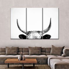 Nguni Decor Living Rooms, Cow Pictures Decor Living Room, Cow Bedroom Decor, Horns Photography, Western Apartment, Binary Sunset, Nguni Cows, Western Living Room Decor, Cow Wall Decor