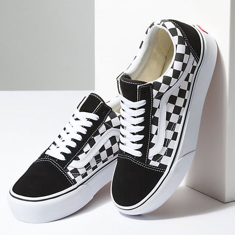 Checkerboard Old Skool Platform Vans Wallpaper, Vans Shoes Fashion, Vans Shoes Women, Old Skool Platform, Cute Vans, Mens Vans Shoes, Shoes For School, Tenis Vans, Vans Checkerboard