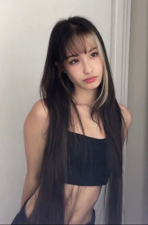 Black Hair Dark Blonde Highlights, Long Hair Front Haircut, Platinum Strands On Dark Hair, Blonde Streak On Black Hair, Brown Hair With One White Streak, Brown Hair With A Blonde Streak, Brown Hair With A White Streak, One Bleached Streak, Bangs With White Streak