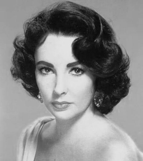 elizabeth-taylor-1950s 1950s Hairstyles Short, 1950s Short Hair, 50s Hairstyles Short, 1950’s Hairstyles, 1950 Hairstyles, 1950s Hair And Makeup, 1950 Hair, 1950’s Hair, 1950 Hairstyle