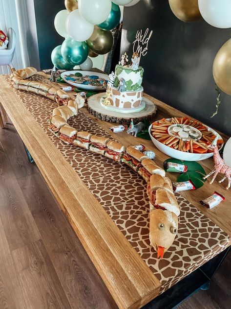 Safari Animal Party Food, Steve Irwin Birthday Party, Food For Safari Themed Party, Snake Sandwich Birthday Parties, Zoo Bday Party Ideas, Zoo Themed First Birthday Party, Jungle Themed 1st Birthday, Zoo Themed 1st Birthday Party, 1st Birthday Boy Safari Theme