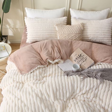 Elevate Your Sleep with Milky Softness 🛌 Introducing our Fluffy Duvet Cover in Queen size, crafted from milky fleece plush. Experience the epitome of luxury and comfort as you sink into its soft embrace. Why Choose Our Fluffy Duvet Cover? Milky Fleece Plush: Ultra-soft to the touch, ensuring a cozy night's sleep. Complete Bedding Ensemble: Each set includes a duvet cover, bed sheet, and two matching pillowcases. Versatile Sizing: Whether you have a Queen, Full, or King bed, we've got the perfec Soft Duvet Cover, White Duvet Cover Sets, Fuzzy Duvet Cover, Queen Beds In Small Room, Cozy Duvet Bedding, Aesthetic Bed Sheets Twin Size, Fluffy Bed Covers, Minimalist Bed Pillows, Cozy Bedroom Gray Walls