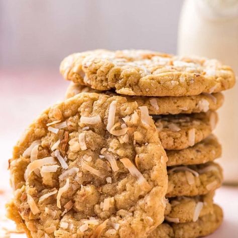 Coconut Pecan Cookies, Cookies Soft And Chewy, Coconut Cookies Recipes, Cookies Soft, Chewy Cookies, Coconut Desserts, Coconut Pecan, Frozen Cookies, Cookie Spread