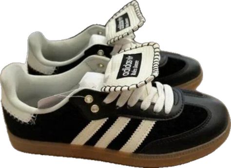 Adidas Samba Pony Tonal Wales Bonner Core Black Women's Shoes Black Sambas, Wales Bonner Samba, Adidas Samba Black, Samba Classic, Adidas Sambas, Wales Bonner, Adidas Spezial, Black Shoes Women, Adidas Samba