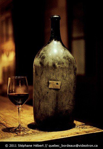 1870 Chateau Margaux  what a fortune this must cost.   what a taste this should have. ♥ Wine Gift Ideas, Wine Tasting Notes, Wine Vineyards, Bordeaux Wine, Italy Wine, Wine Guide, Best Wine, Vitis Vinifera, French Wine