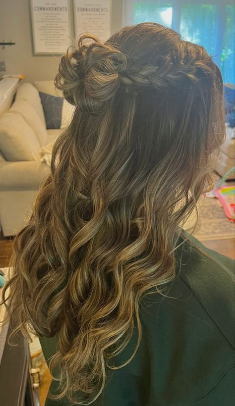 Hairstyle Examples, Cute Prom Hairstyles, Formal Hairstyles For Long Hair, Simple Prom Hair, Hoco Hairstyles, Dance Hairstyles, Hairstyles For Layered Hair, Hair Stylies, Prom Hairstyles For Long Hair