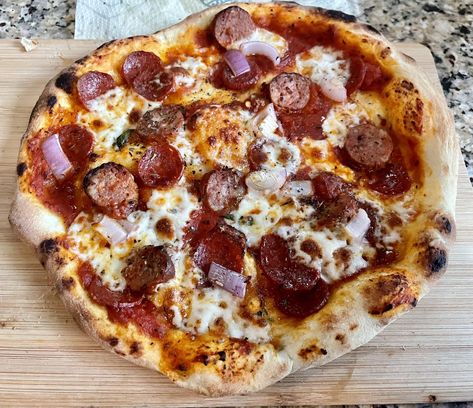 I made 4 pizzas tonight this was the best one! Pepperoni, hot Italian Sausage , red onion and hot honey drizzle. by Bbasch71 Bread And Pastries, Pizza With Hot Honey, Honey Drizzle, Bacon Pizza, Sausage Pizza, Hot Italian Sausage, Hot Honey, Italian Sausage, Red Onion