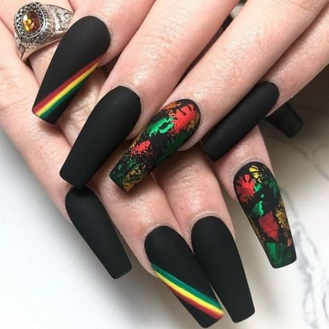 @nailssamazing on Instagram: “° ° ° ----------------------------------------------------— ✓ #nailfeed #nailcandy #nailart #nailspolished #nailinspiration #nailsart…” Rasta Nails, Ombre Coffin, Black Gel Nails, Nails Styles, Black Coffin Nails, Stiletto Nail, Girl Nails, Print Nails, Shiny Nails