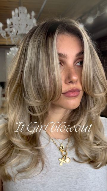 Bouncy Blow Dry Medium Shoulder Length, Flicky Blow Dry, Blow Dry Fringe, Curly Blowdry Medium Shoulder Length, Bouncy Blow Dry Short Hair, Bouncy Blow Dry Medium, Blowout Styles, Bouncy Blowdry, Curly Blowdry