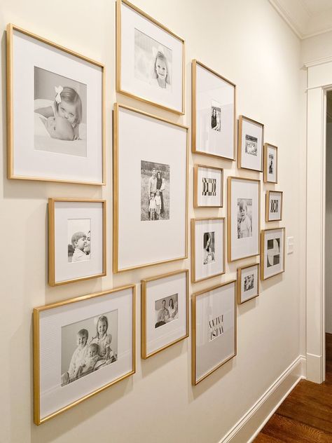 Tips + Inspiration | marycraven.com Family Photo Gallery Wall, Hallway Gallery Wall, Family Gallery Wall, Picture Gallery Wall, Family Photo Wall, Gallery Wall Layout, Photo Deco, Perfect Gallery Wall, Photo Wall Decor