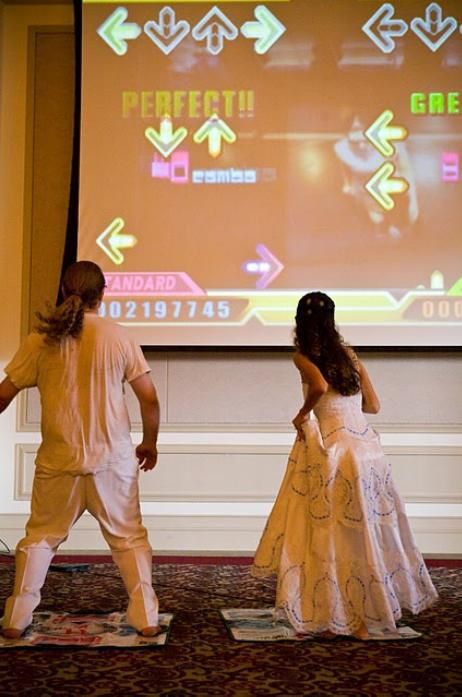 DDR first dance! I want to do this at my wedding! Wedding Games, Arcade Theme Wedding, Video Game Wedding, Gamer Wedding, Geeky Wedding, Nerdy Wedding, Geek Wedding, Projection Screen, Wedding Activities