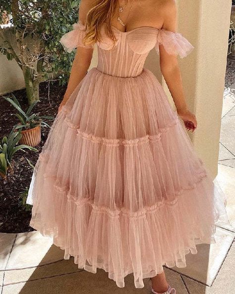 Bulk Aesthetic, Fluffy Princess Dress, Tube Top Corset, Top Corset, Baptism Outfit, Prom Dress Inspiration, فستان سهرة, Pretty Prom Dresses, Grad Dresses