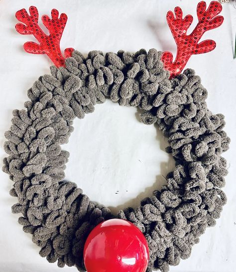 Dollar Tree Reindeer, Reindeer Wreath, Loopy Yarn, Wire Wreath Forms, Festive Wreath, Yarn Wreath, How To Craft, Red Ornaments, Dollar Tree Store