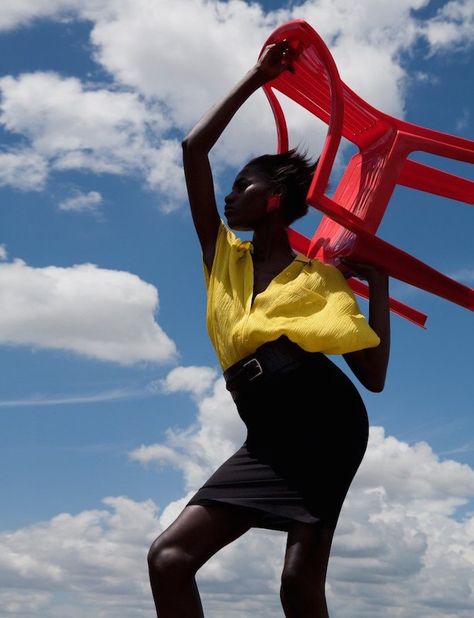 Viviane Sassen Combines Surrealism And Fashion - IGNANT Vivian Sassen, Viviane Sassen, Film Inspiration, Famous Photographers, New Paris, Female Photographers, Photography Inspo, Fashion Shoot, Black Models