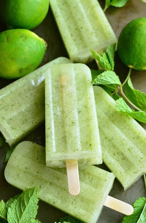 Honeydew Mojito Popsicles. from willcookforsmiles.com Korean Food Recipes, Ice Lolly Recipes, Honeydew Smoothie, Boozy Pops, Melon Smoothie, Decorações Com Comidas, Resep Diet, Homemade Popsicles, Ice Cream Popsicles