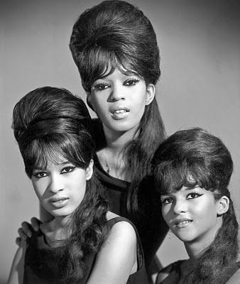 The Ronettes, "Be My Baby" Easy Listening, The Ronettes, 1960s Hair, Beehive Hair, Pochette Album, Baby Boom, Walking In The Rain, Baby 2, Funky Hairstyles