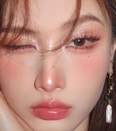 Cottagecore Makeup Looks, Cottagecore Makeup, Ball Makeup, Angel Makeup, Korean Makeup Look, Korea Makeup, Soft Makeup Looks, Formal Makeup, Ethereal Makeup