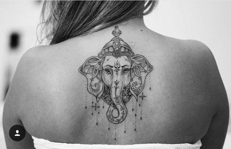 Ganesha - Tatuajes para Mujeres. Encuentra esta muchas ideas mas de Tattoos. Miles de imágenes y fotos día a día. Seguinos en Facebook.com/TatuajesParaMujeres! Ganesha Tattoos, Tattoo Buddhist, Impressive Tattoos, Hamsa Tattoo Design, Hamsa Hand Tattoo, Hindu Tattoos, Ganesh Tattoo, On Tattoo, Elephant Tattoo Design