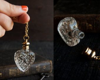 Perfume Bottle Necklace - Victorian Potion Amulet - Choose your scent - Heart 4ml Vintage Perfume Bottles, Delicate Perfume, Potion Necklace, العصور الوسطى, Perfume Necklace, Antique Perfume Bottles, Antique Perfume, Bottle Necklace, Vintage Perfume