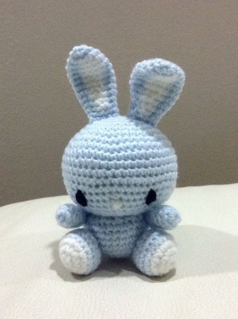 Cute Crochet Rabbit, Cute Crochet Plushies Blue, Blue Crochet Stuffed Animals, Blue Yarn Crochet Ideas, Crochet Ideas With Blue Yarn, Crochet Blue Amigurumi, Crochet Plushies Bunny, Blue Crochet Amigurumi, Things To Crochet With Blue Yarn