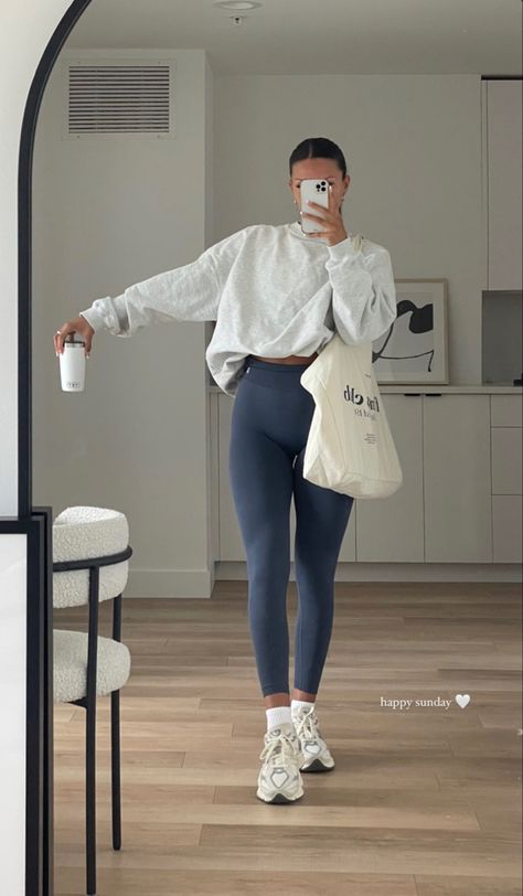 Gym Outfits, Gymwear Outfits, Modele Fitness, Look Legging, Pilates Clothes, Populaire Outfits, Instagram Baddie, Cute Gym Outfits, Sport Outfit