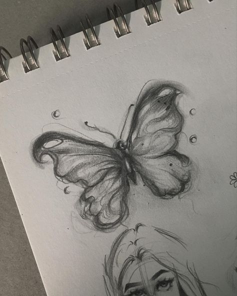 Butterfly Drawing Inspiration, Freehand Drawing Ideas, Sketch Aesthetic Ideas, Sketch Book Butterfly, Messy Drawing Ideas, Dream Sketch Inspiration, Mini Sketch Book Ideas, Pretty Sketches Aesthetic, In Love Sketches