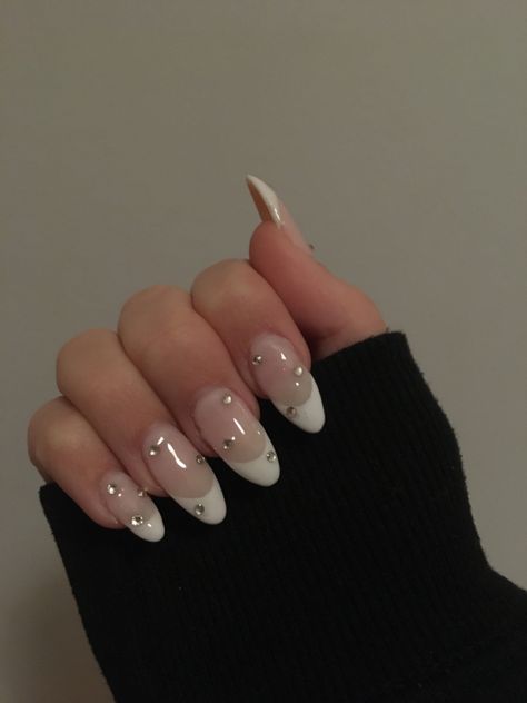 Nails Whit Rhinestones, Rhinestone Nails Coffin, May Nails Ideas 2023 Short, Nails Ideas 2023 Almond, Prom Nails Purple, Prom Nails Green, Nails Square Summer, Green Prom Nails, Purple Prom Nails