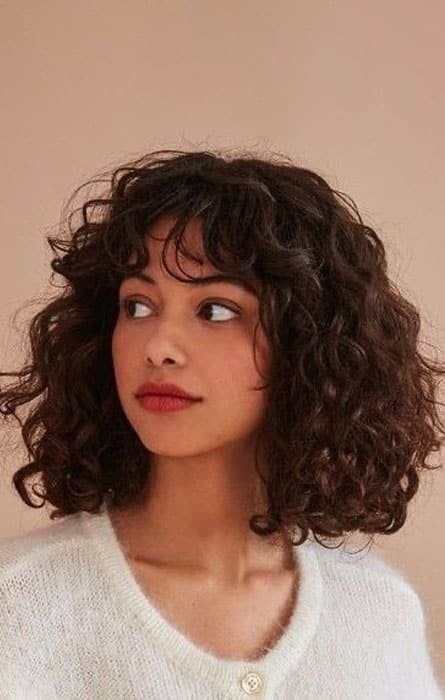 Short Hair With Bangs Ideas, Bangs Ideas, Curly Hair Trends, Natural Curly Hair Cuts, Curly Hair Photos, Short Curly Haircuts, Hair With Bangs, Hairdos For Curly Hair, Haircuts For Curly Hair