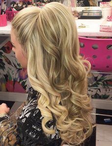 12 Curly Homecoming Hairstyles You Can Show Off | Makeup TutorialsFacebookGoogle+InstagramPinterestTumblrTwitterYouTube Wedding Hair Down, Curly Homecoming Hairstyles, Down Hairstyles For Long Hair, Pageant Hair, Balayage Blonde, 100 Human Hair Wigs, Half Updo, Prom Hairstyles For Long Hair, Hot Hair Styles