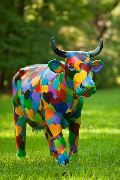 Cow Tattoo, Cow Parade, Paper Mache Animals, Animal Parade, Jr Art, Cow Painting, Cottage Art, Cow Art, Collaborative Art