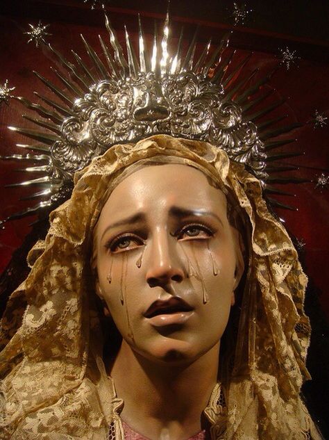 Crying Virgin Mary Marian Apparition, Images Harry Potter, Art Sacre, Our Lady Of Sorrows, Candle Aesthetic, Arte Inspo, Beautiful Stories, Celebrity Makeup, Mother Mary