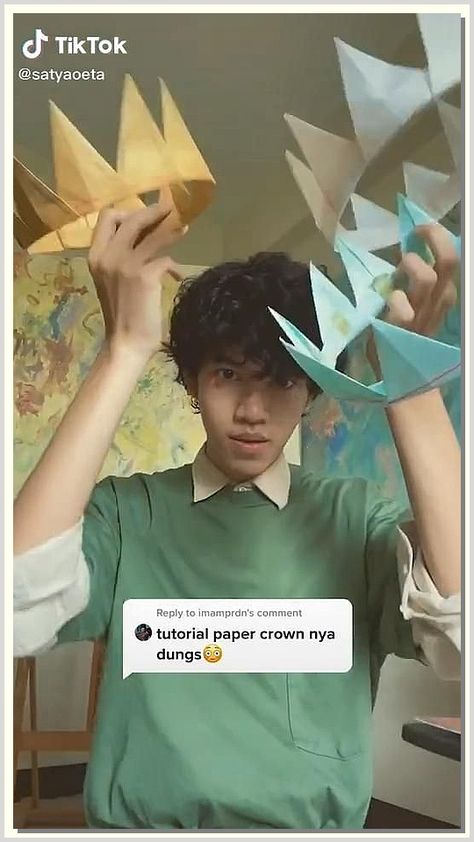 Origami's minimalist style and intricate designs create stunning works of art. Making A Crown Diy, Head Crown Diy, How To Make Paper Crown Tutorials, Papper Crown, Diy Paper Crown Tutorial, Origami Crown Tutorials, How To Make A Paper Crown Step By Step, Crown Tutorial Diy, Crown Paper Diy