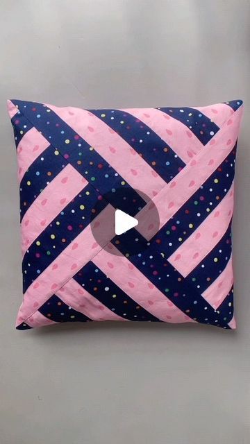 Sewing Pillows Ideas, Sewing Machine Cover Diy, Diy Cushion Covers, Pillow Covers Tutorial, Pillow Cases Tutorials, Quilted Pillow Covers, Embroidery Stitches Beginner, Pillows Decorative Diy, Sewing Cushions