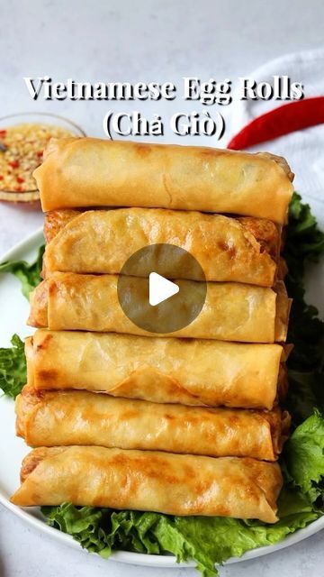 Egg Spring Rolls, Different Types Of Spring Rolls, Spring Roll Vietnamese, Spring Roll Recipe Videos, Egg Roll Videos, How To Fold Egg Rolls, Vietnamese Egg Roll Recipe, How To Make Spring Rolls, Egg Roll Filling Recipes