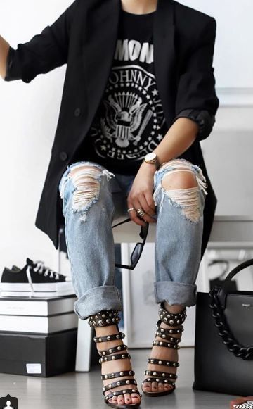 Pinner wrote: Rock 'n' Roll Style ★ #theversastyle Mode Rock, Chique Outfit, Rock N Roll Style, Outfit Night, Rock Outfit, Mode Boho, Rock Outfits, Neue Outfits, Princess Dresses