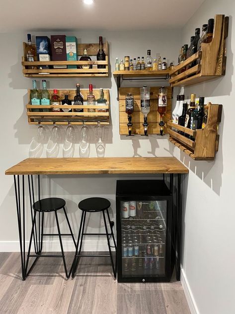 Kitchen Hallway Ideas, Island Kitchens, Bottle Shelf, Kitchens Ideas, Home Bar Sets, Home Bar Rooms, Organizer Kitchen, Indoor Bar, Diy Home Bar