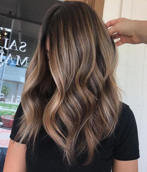 Coffee And Caramel Balayage Hair Balayage Straight, Balayage Hair Color Ideas, Kadeřnické Trendy, Balayage Hair Color, Vlasové Trendy, Caramel Balayage, Hair Things, Brunette Balayage Hair, Hair Color Techniques