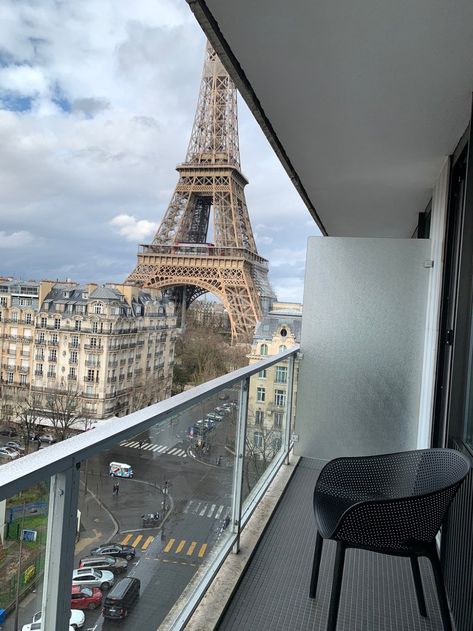 Eiffel Tower Hotel View, Hotel In Paris Aesthetic, Hotel In Paris With View, Paris Hotel With Eiffel Tower View, Hotel Pullman Paris Tour Eiffel, Pullman Hotel Paris, Pullman Paris Tour Eiffel, Paris Hotel View, Hotel Room Pictures