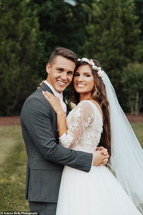 Posing Bride And Groom, Carlin Bates Wedding, Carlin Stewart, Evan Stewart, Carlin Bates, Wedding Portrait Poses, Wedding Picture Poses, Bates Family, Wedding Couple Poses