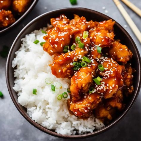 Korean Fried Chicken Korean Fried Chicken Recipe, Koreansk Mat, Fried Chicken Recipe, Korean Fried Chicken, Food Babe, Korean Dishes, Yummy Comfort Food, Steamed Rice, Deilig Mat