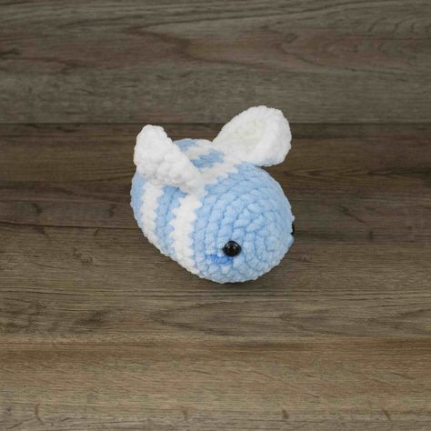 Excited to share the latest addition to my #etsy shop: Crochet Blue and White Bee | Jooby Hoo-Bee | School Spirit Plushie | Cute Crochet Toy | Handmade Gift Plushie | Made to Order https://etsy.me/3OG4ngw #blue #white #crochet #amigurumi #crochetbee #amigurumibee #blue Patchwork, Amigurumi Patterns, Cute Crochet Plushies Blue, Blue Crochet Stuffed Animals, What To Crochet With Blue Yarn, Crochet White Plushie, Blue Crochet Amigurumi, White Crochet Amigurumi, Crochet With Blue Yarn