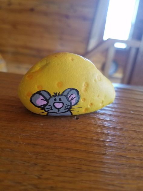 Painted rock, mouse & cheese | Diy rock art, Painted rocks kids, Rock painting supplies Rock Painting Ideas Encouraging, M And M Rock, Disney Painted Rocks, Simple Rock Painting Ideas, Easy Painted Rocks, Kids Rock Painting, Rock Painting Ideas For Kids, Rock Painting Flowers, Rock Painting Supplies