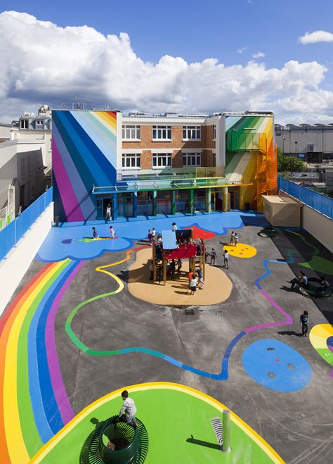 Colourful school... Gallery Architecture, School Building Design, Kindergarten Design, Diy Playground, School Murals, School Interior, School Playground, Playground Design, School Yard