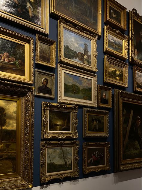 Paintings In A Museum, Classical Art Museum, Room With Paintings On Wall, Wall Full Of Paintings Aesthetic, Old Art Museum, Museum Style Home, Blue Museum Aesthetic, European Museum Aesthetic, Art Gallery Design Interior