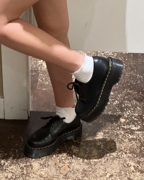 <3 Mary Jane Shoes Doc Martens, Low Platform Docs, Low Rise Doc Martens, Doc Marten Low, Doc Marten Oxford Outfit, Oxford Outfits Women, Docs Platform, Low Doc Martens, Doc Martens Low